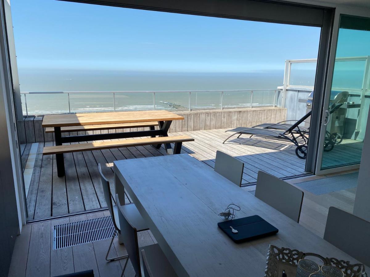 Penthouse Sea-Loft Blankenberge, Uniek Zeezicht, Luxeloft Met 40M2 Terras! Apartment Bagian luar foto