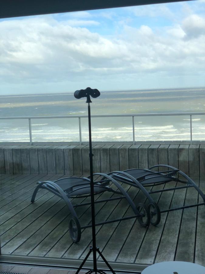 Penthouse Sea-Loft Blankenberge, Uniek Zeezicht, Luxeloft Met 40M2 Terras! Apartment Bagian luar foto